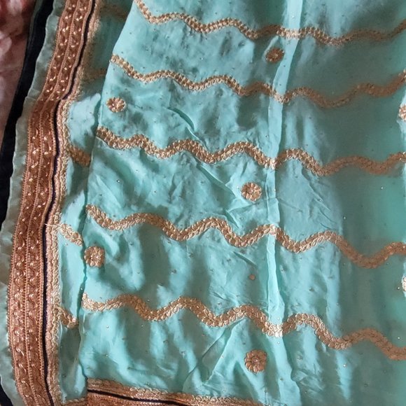 Punjabi duptta - Picture 1 of 3